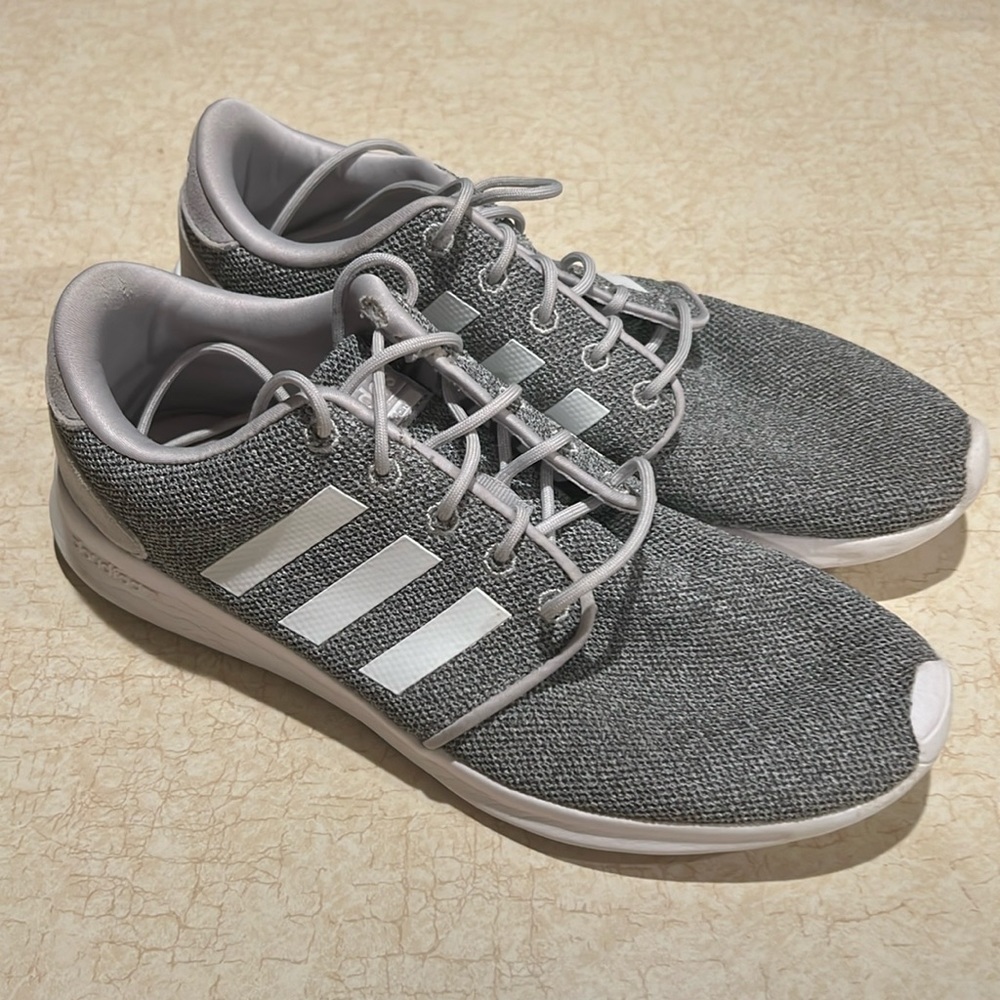 Adidas Cloudfoam sneakers size 9